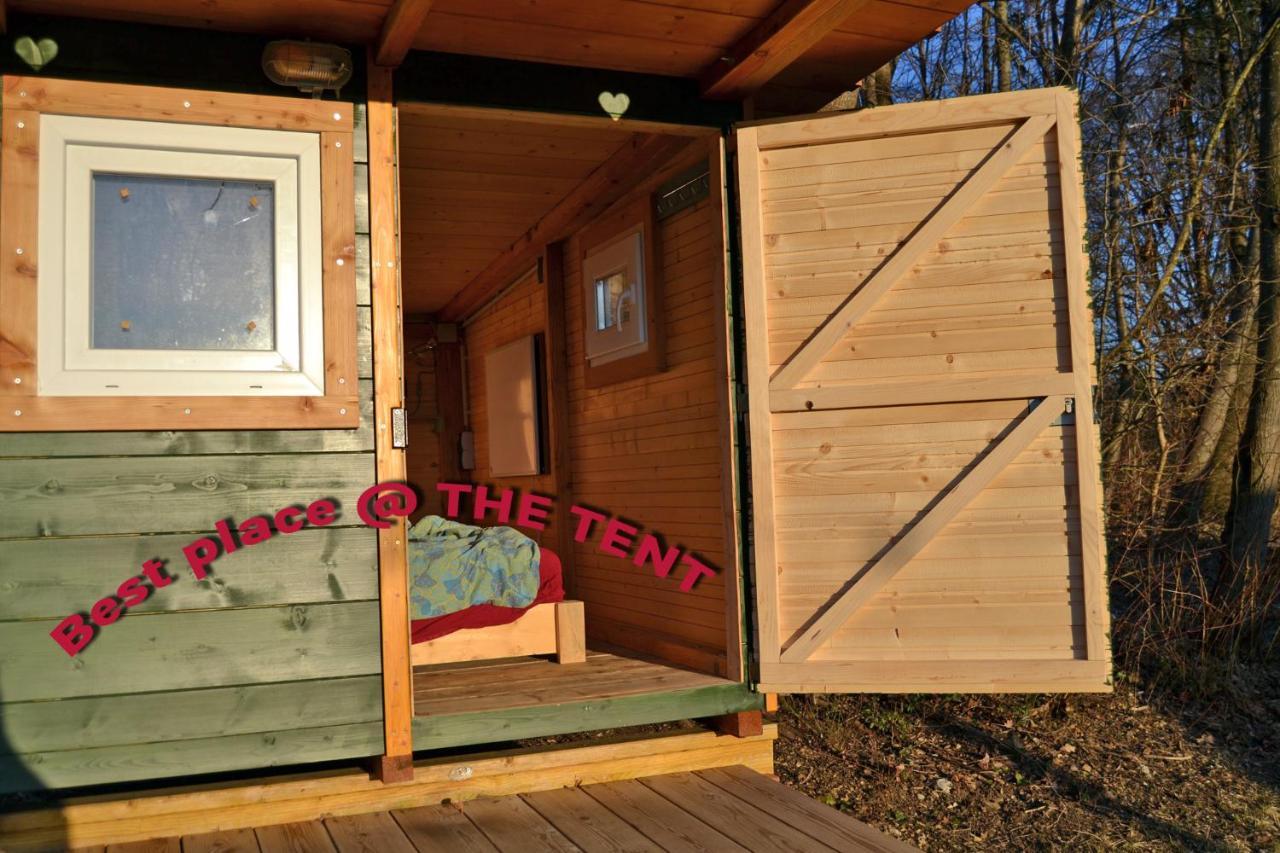 The Tent - Youth Only - Buchung Leider Nur Bis 30 Jahre Moeglich! มิวนิก ภายนอก รูปภาพ