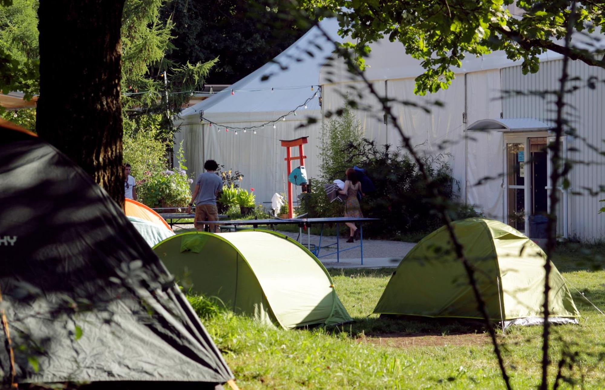 The Tent - Youth Only - Buchung Leider Nur Bis 30 Jahre Moeglich! มิวนิก ภายนอก รูปภาพ