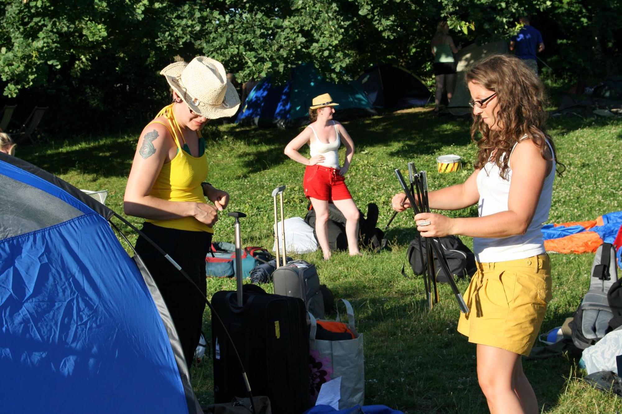 The Tent - Youth Only - Buchung Leider Nur Bis 30 Jahre Moeglich! มิวนิก ภายนอก รูปภาพ
